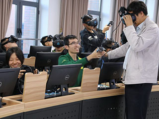 打造物理實驗教學(xué)“高配版”——記理學(xué)院物理實驗教學(xué)中心