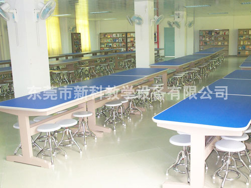 <a href='http://m.ahmjh.cn/chanpin/110-1.html' target='1' style='font-size:18px; font-weight:bold; color:#000000;'>圖書閱覽室</a>8