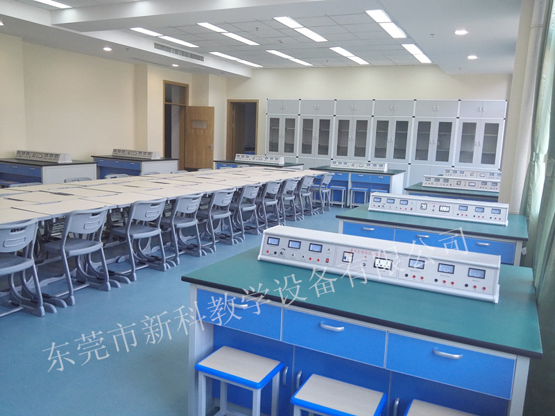 <a href='http://m.ahmjh.cn/' target='1' style='font-size:14px; font-weight:bold; color:#0080ff;'>物理實(shí)驗(yàn)室</a>教室