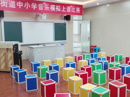 <a href='http://m.ahmjh.cn/chanpin/58-1.html' target='1' style='font-size:18px; font-weight:bold; color:#000000;'>音樂功能室</a>