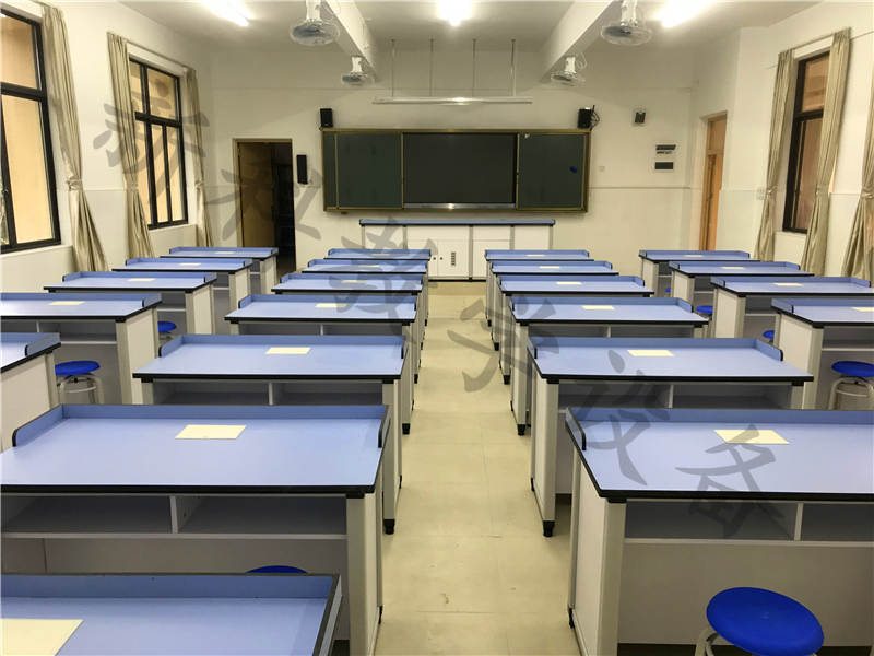 <a href='http://m.ahmjh.cn/' target='1' style='font-size:14px; font-weight:bold; color:#0080ff;'>物理實驗室</a>