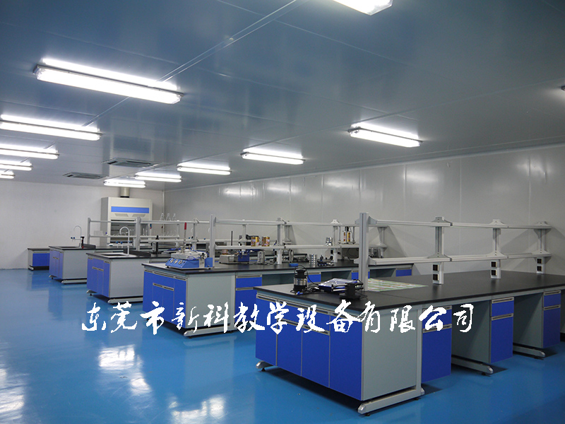 <a href='http://m.ahmjh.cn/products/63-1.html' target='1' style='font-size:18px; font-weight:bold; color:#000000;'>中央實驗臺</a>案例